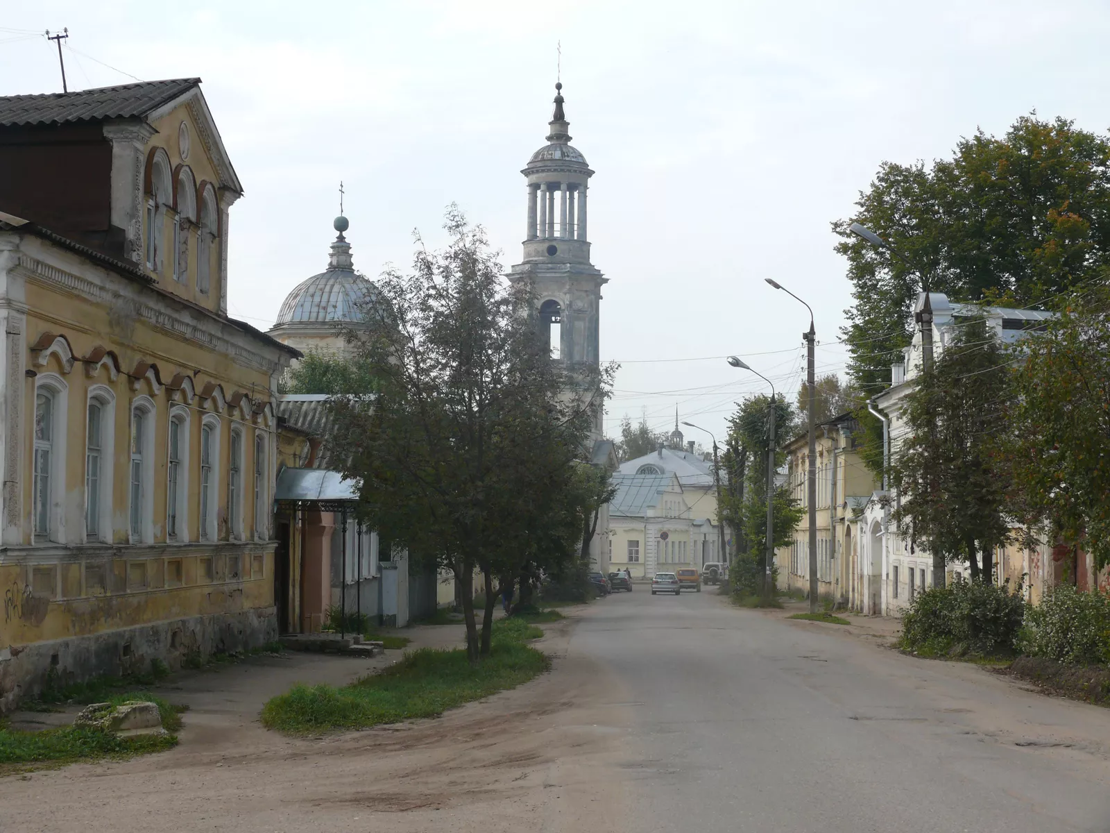 Мал городок. Провинциальный городок России. Малые Провинциальные города России. Маленький городок в России. Улочки маленьких городов России.